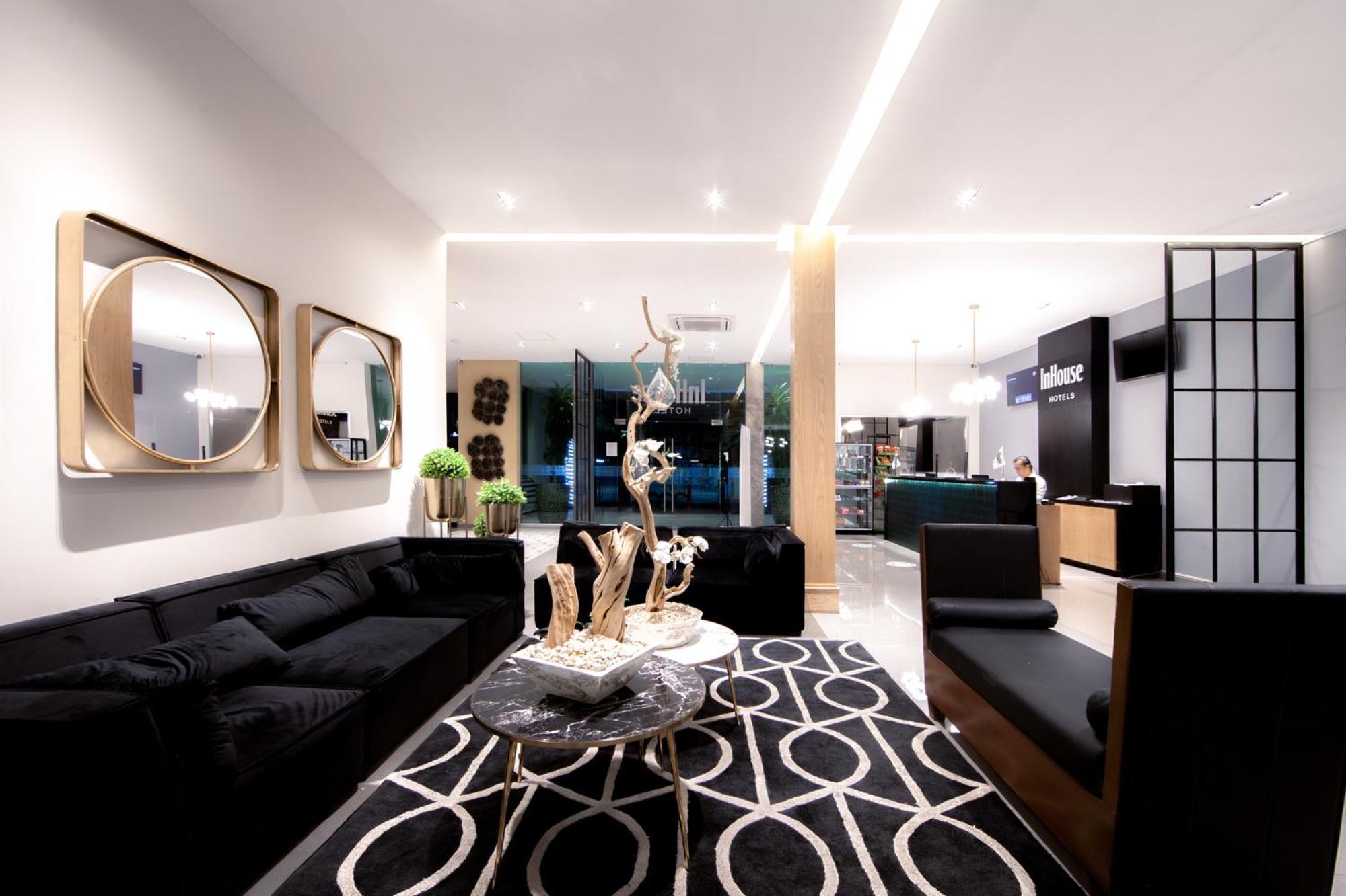 Hotel Inhouse
